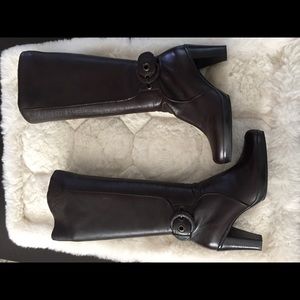 Clark’s Woman’s Boots